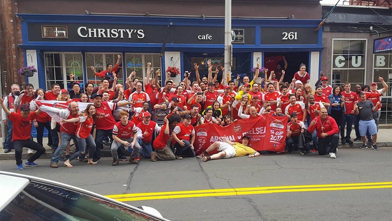 dac-diem-cua-mot-gooner-dich-thuc